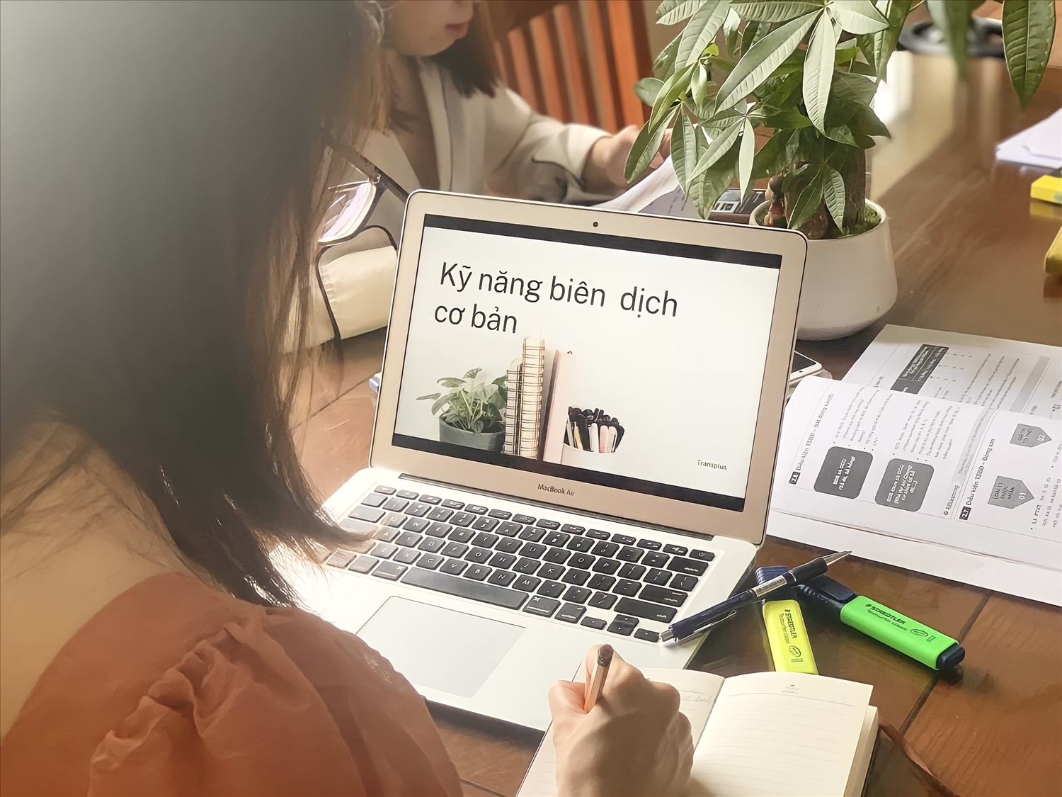 Mức lương của biên dịch viên Mức lương của biên dịch viên